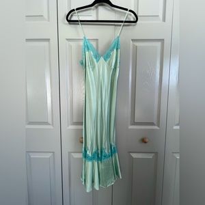 Victoria Secret silk chemise nightgown M